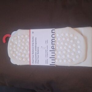 Lululemon Athletica Find Your Balance Grip Yoga/Pilates Socks NWT